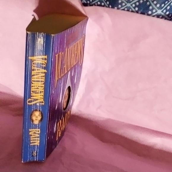 Paperback Book VC Andrews-Rain - Picture 5 of 5